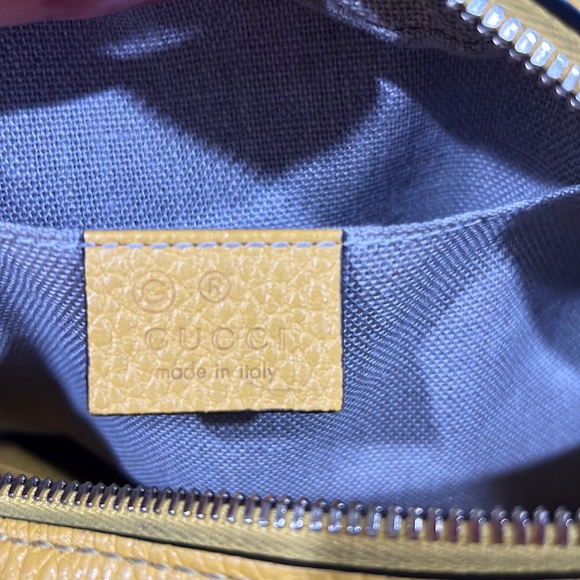 SOLD / Authentic Gucci Bree medium size camera bag - Picture 8 of 14